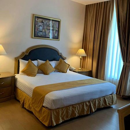 เบสต์ เวสเทิร์น เซนโตร กาเดเรย์ตา Hotel กาเดเรย์ตา ฮิเมเนซ ภายนอก รูปภาพ