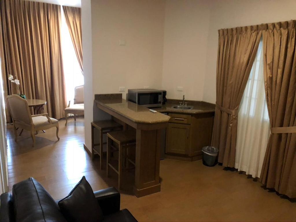 เบสต์ เวสเทิร์น เซนโตร กาเดเรย์ตา Hotel กาเดเรย์ตา ฮิเมเนซ ภายนอก รูปภาพ