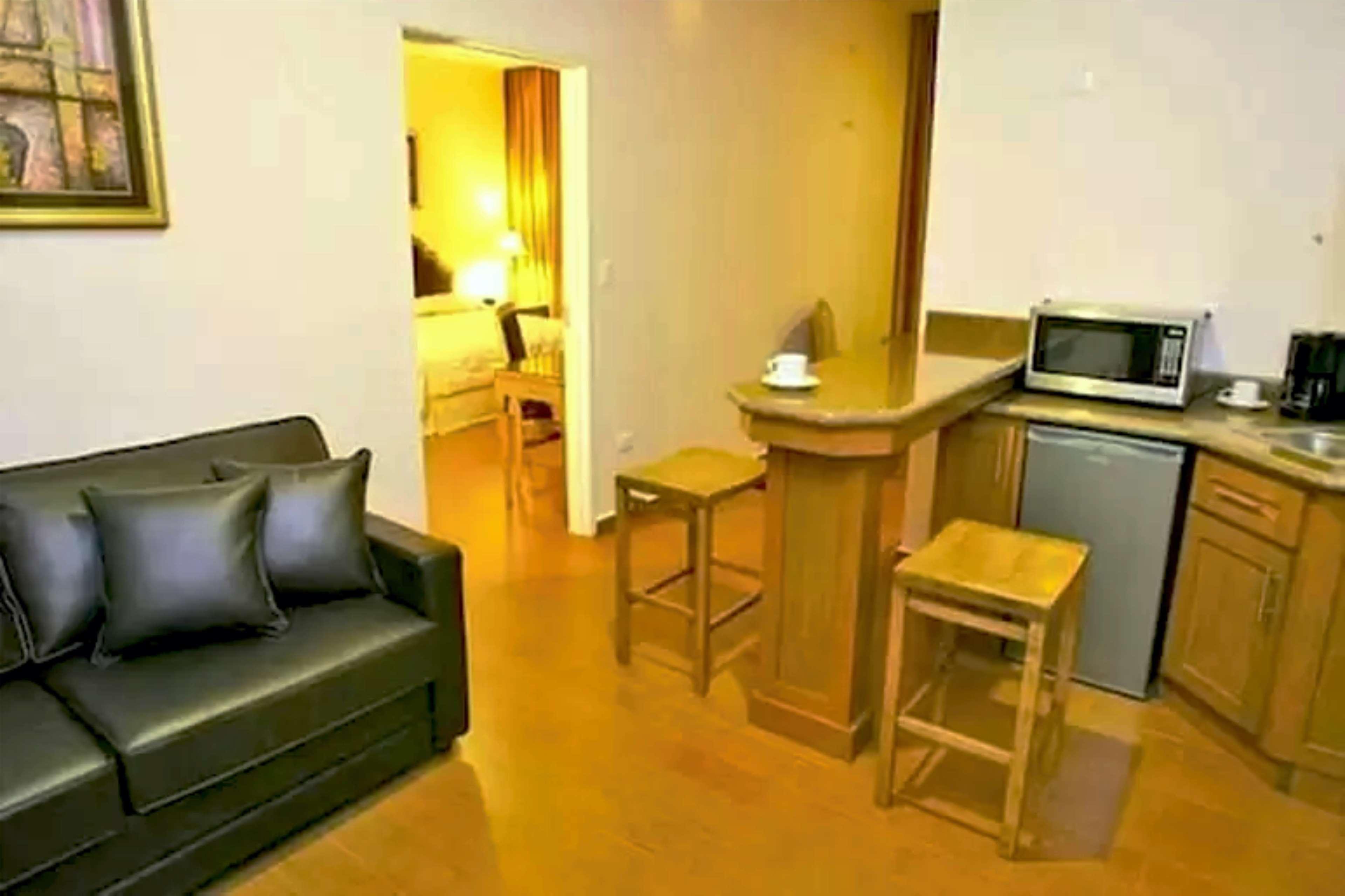 เบสต์ เวสเทิร์น เซนโตร กาเดเรย์ตา Hotel กาเดเรย์ตา ฮิเมเนซ ภายนอก รูปภาพ