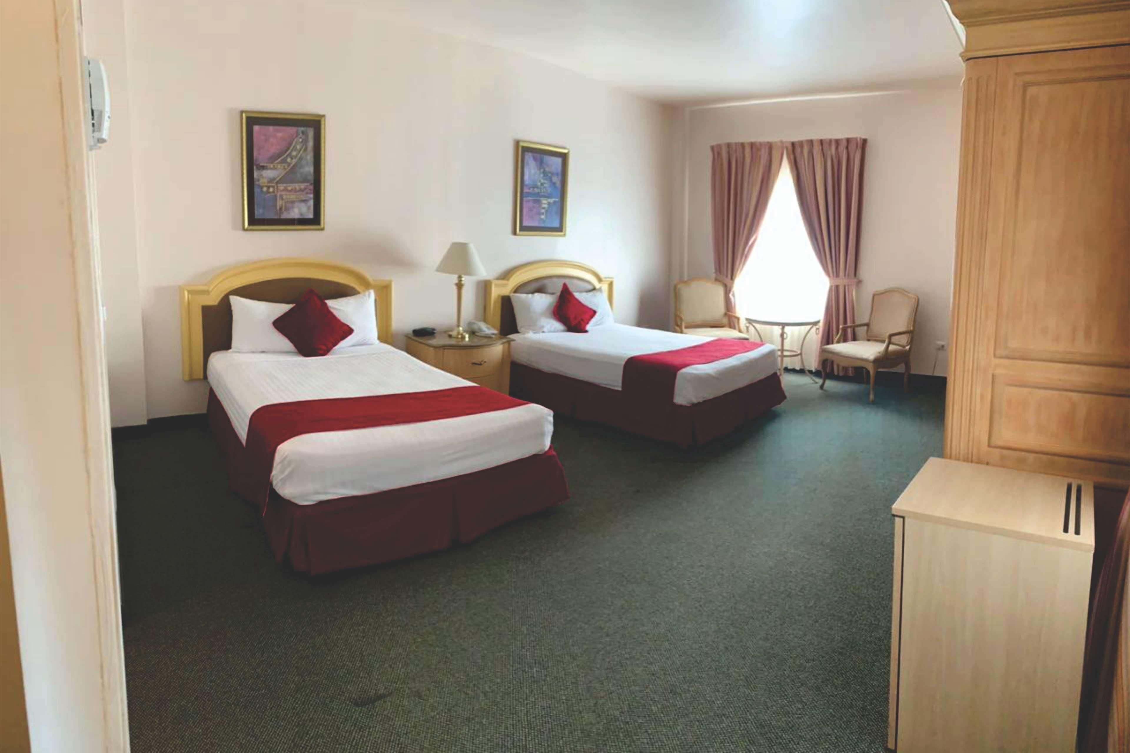 เบสต์ เวสเทิร์น เซนโตร กาเดเรย์ตา Hotel กาเดเรย์ตา ฮิเมเนซ ภายนอก รูปภาพ