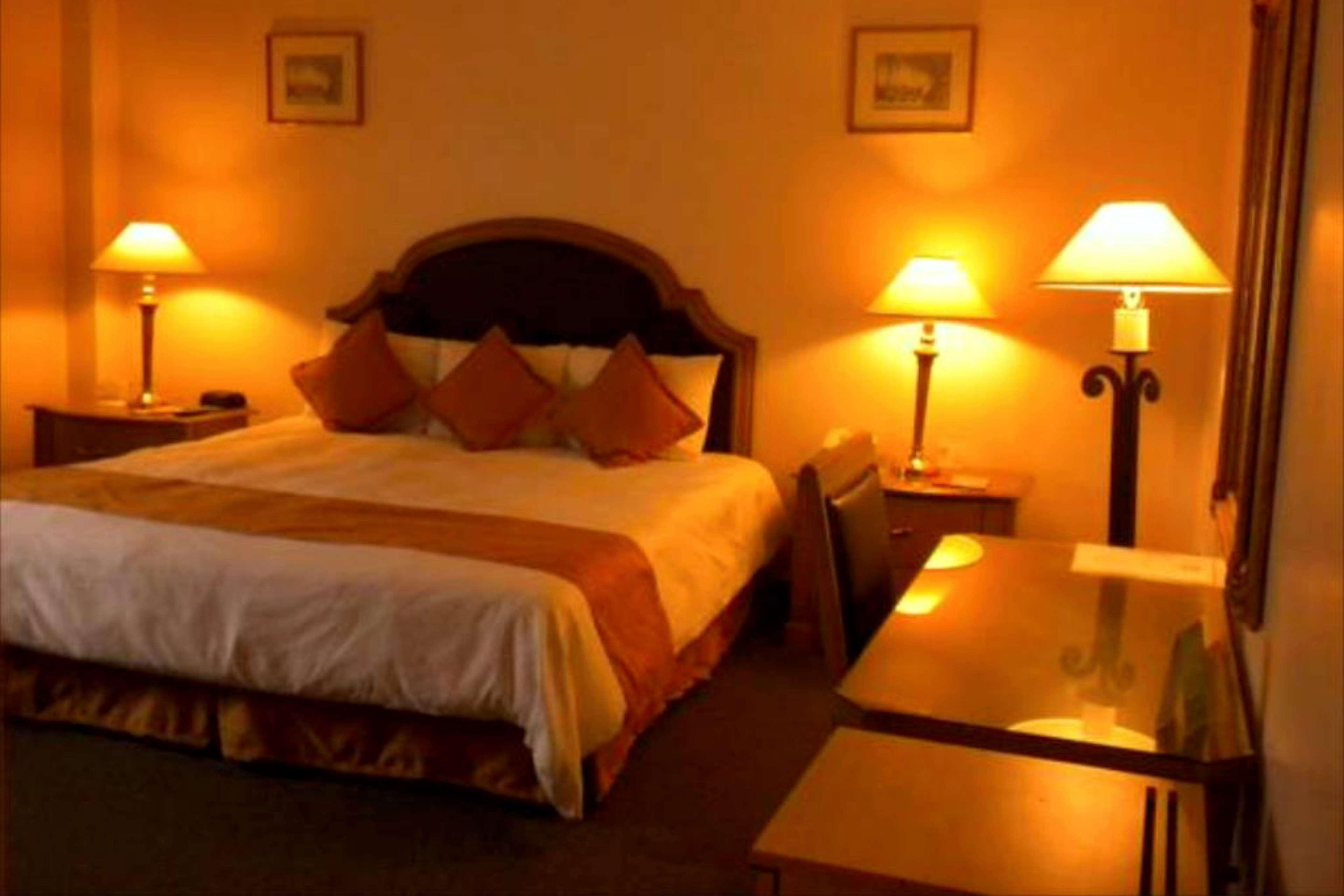 เบสต์ เวสเทิร์น เซนโตร กาเดเรย์ตา Hotel กาเดเรย์ตา ฮิเมเนซ ภายนอก รูปภาพ