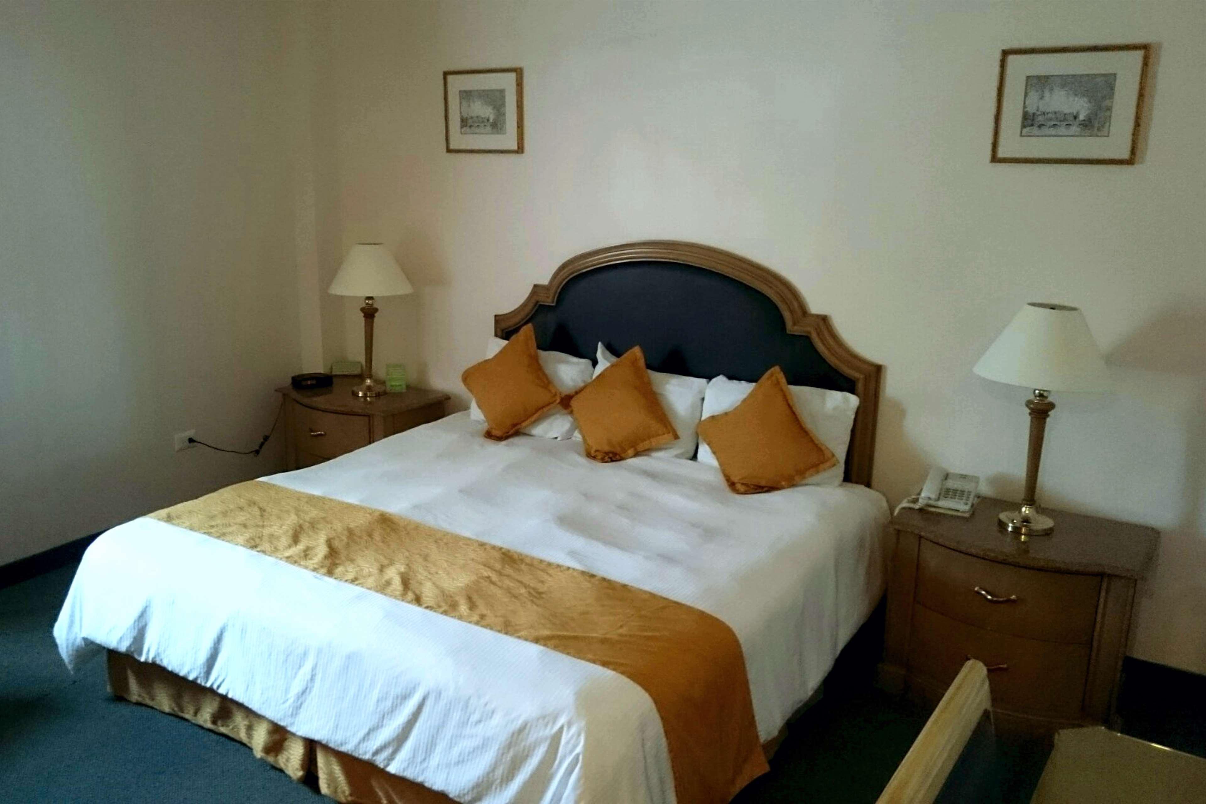 เบสต์ เวสเทิร์น เซนโตร กาเดเรย์ตา Hotel กาเดเรย์ตา ฮิเมเนซ ภายนอก รูปภาพ
